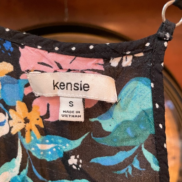 Mini dress or top from Kensie - Picture 7 of 9